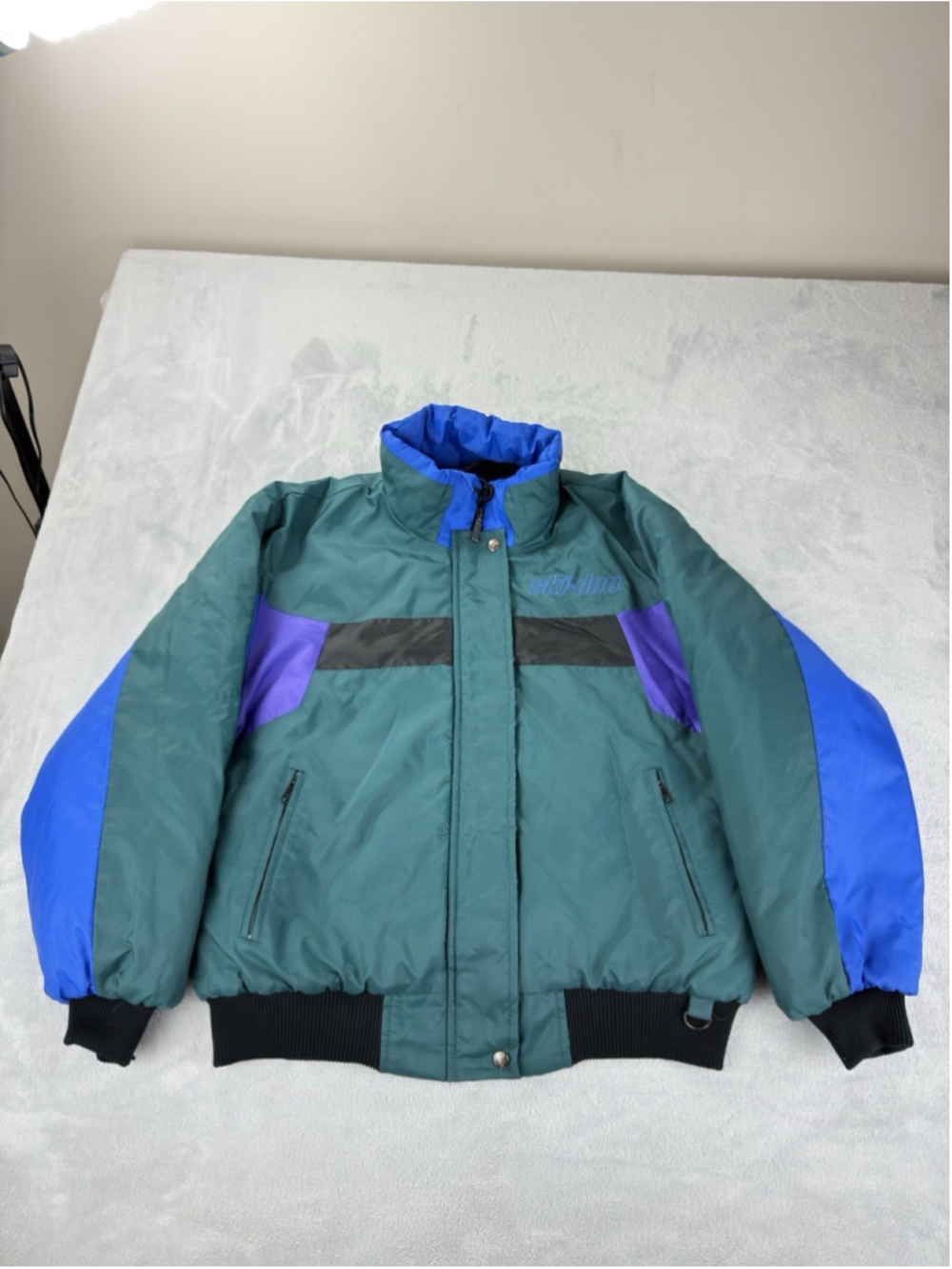 Vintage Ski-Doo Bombardier Yellowstone Jacket Women Large 100% Nylon Colorblock